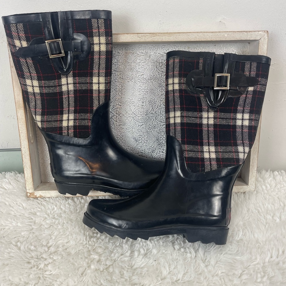 Austin Trading Company Black Plaid Rain Boots Size 7 EUC